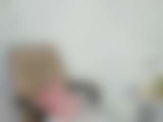 Emmaa-Kimm's Live Sex Cam Show