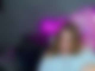 Emmaa-Kimm's Live Sex Cam Show