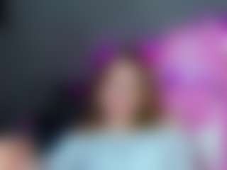 Emmaa-Kimm's Live Sex Cam Show