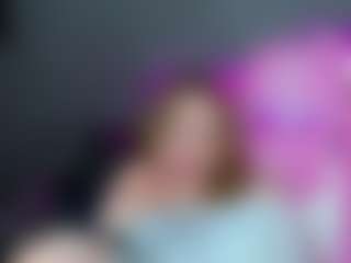 Emmaa-Kimm's Live Sex Cam Show