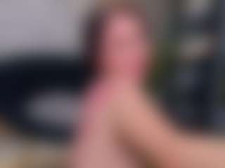 Live cam show with HannahIsabellee - Solo on Uber Horny