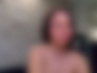 Live cam show with HannahIsabellee - Handjob on SinfulBabes