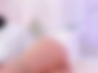 Live cam show with im-isabella1 - Brown Eyes on friskycurves.com