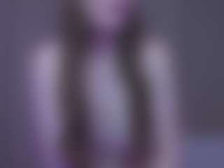 Live cam show with IvelisseMotteshard - Green Eyes on SquirtSoMuch