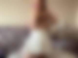 Live cam show with Julia - Pegging on Streamer API