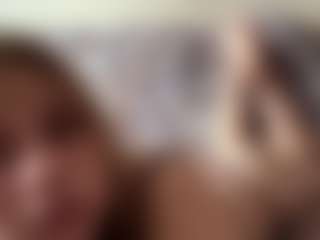 Julia's Live Sex Cam Show