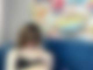 Live cam show with Kira-Be11 - Baby on Instabang
