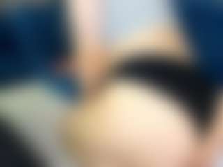 Live cam show with Kira-Be11 - Pretty on Camsoda