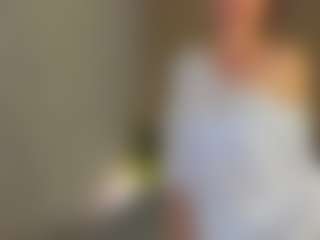Live cam show with LeticiaRomano - Ass Clapping on Camsoda