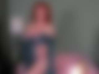 Live cam show with LeticiaRomano - Pantyhose on SinfulBabes