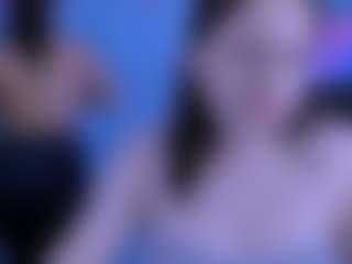 Live cam show with luna-noct - Skinny on Streamer API