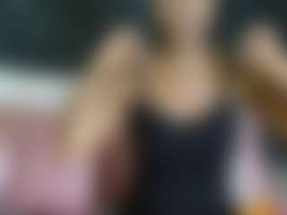 Misslola027's Live Sex Cam Show