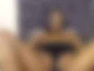 Misslola027's Live Sex Cam Show