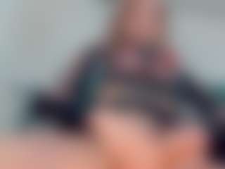 Oriana's Live Sex Cam Show