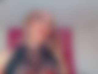 Live cam show with Oriana - No Drinking on fapnchat