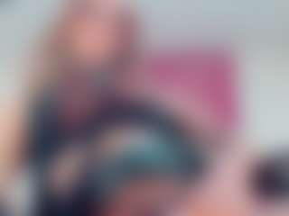 Live cam show with Oriana - Big Balls on Camsoda
