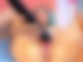 Live cam show with rosethompson19 - Teen (18+) on Camiplay Live