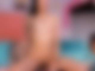 Live cam show with rosethompson19 - Double Penetration on Camsoda