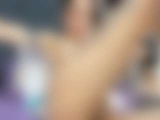 rosethompson19's Live Sex Cam Show