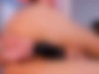 rosethompson19's Live Sex Cam Show
