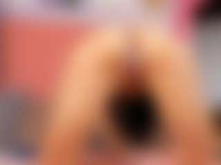 Live cam show with rosethompson19 - Skinny on Hubzter Live