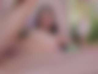 rosethompson19's Live Sex Cam Show