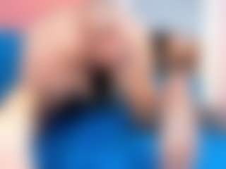 rosethompson19's Live Sex Cam Show
