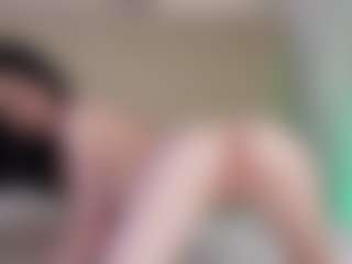 Live cam show with Sara-SweetXX - Smoke on fapnchat
