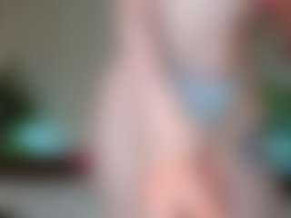 Live cam show with Sasha-Misss - Facial Piercings on AdultVida.com