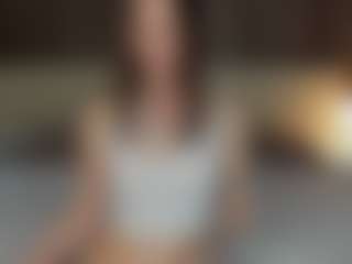 Live cam show with Sasha-Misss - Doggy on SquirtSoMuch