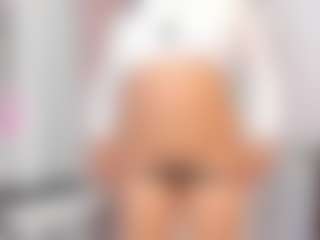 Live cam show with Scaarleett11 - No Drinking on live18s.com