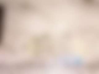 AmbberNixx MILF webcam performer live streaming