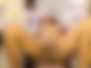 Live cam show with AmbberNixx - Middle Aged on Camsoda