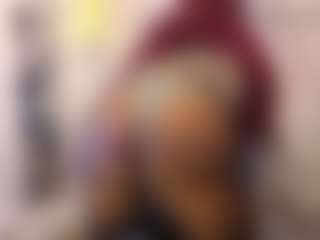 Live cam show with AmbberNixx - Butt Plug on StripNow