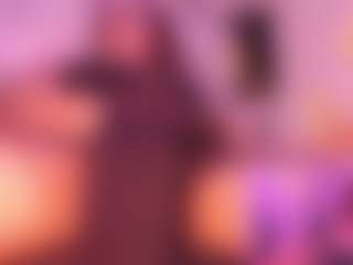 AmbberNixx MILF webcam performer live streaming