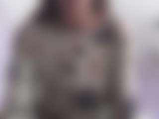 Live cam show with EuniceBallard - Nipple Piercings on AdultVida.com