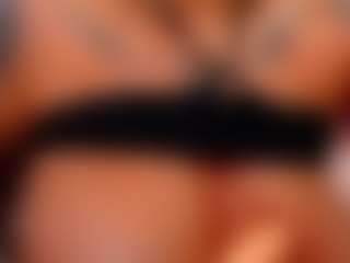 FoxySerenaX's Live Sex Cam Show