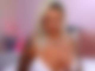 FoxySerenaX's Live Sex Cam Show