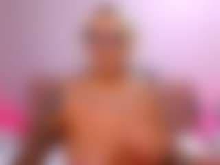 Live cam show with FoxySerenaX - BBW on Soda Cam