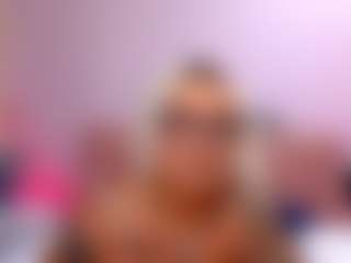 FoxySerenaX's Live Sex Cam Show