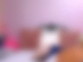 Live cam show with FoxySerenaX - Facial Piercings on Cam Slut