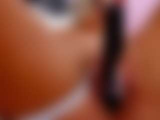 Live cam show with FoxySerenaX - Smoking on Latina Girls