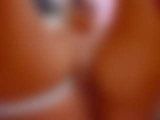 Live cam show with FoxySerenaX - Curvy on makecum.org