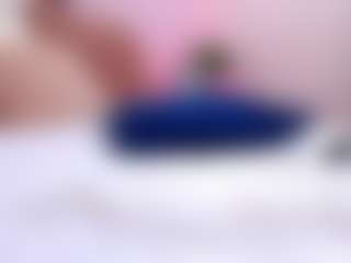 Live cam show with FoxySerenaX - Domination on xDating