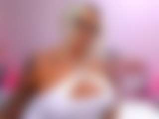FoxySerenaX's Live Sex Cam Show