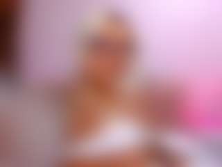 FoxySerenaX's Live Sex Cam Show