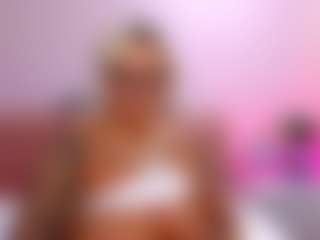 FoxySerenaX's Live Sex Cam Show