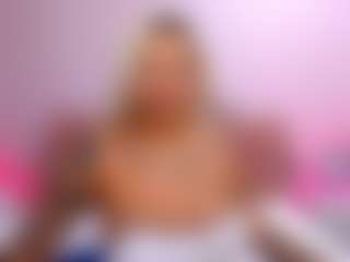 FoxySerenaX's Live Sex Cam Show