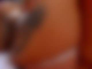 Live cam show with FoxySerenaX - Curvy on CamwithHer
