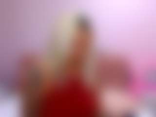 Live cam show with FoxySerenaX - Facial Piercings on CamwithHer